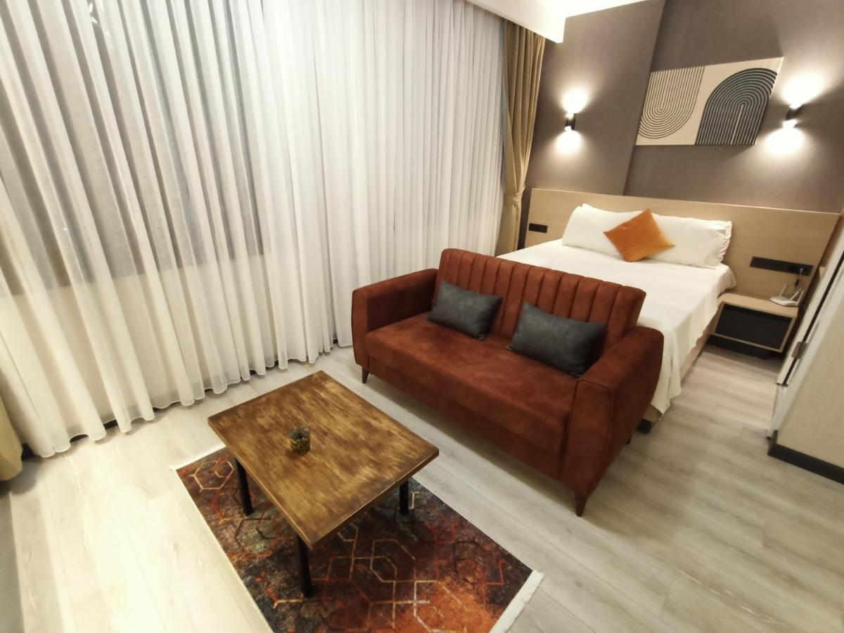 New Falcon Palas Otel Istanbul Exterior foto